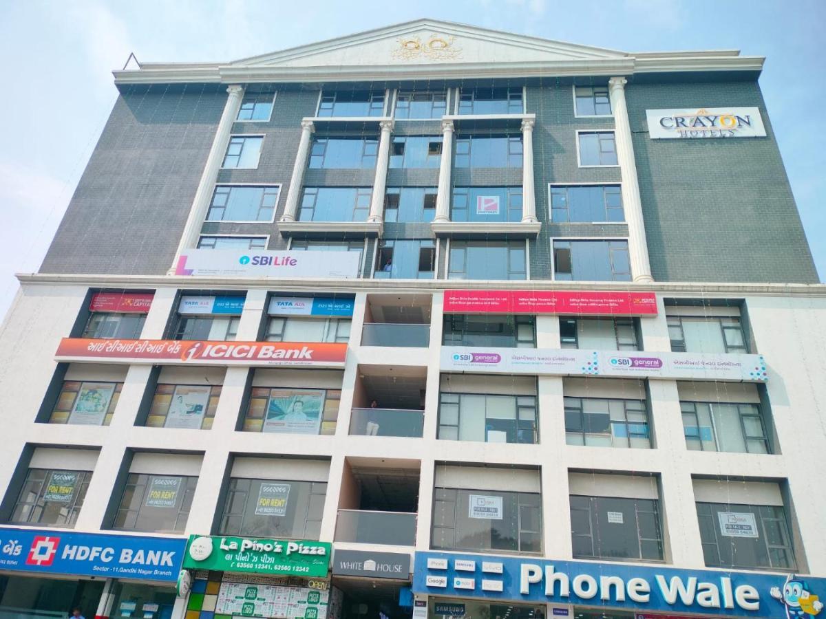 Crayon Hotels Gandhinagar Kültér fotó